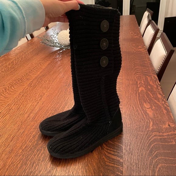 Knit UGG Classic Cardy Boots in black - Picture 3 of 5